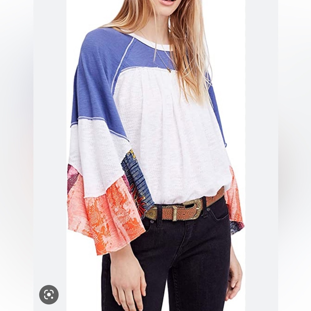 Free People “We The Free” Size small Friday Fever Pullover Top. (131)